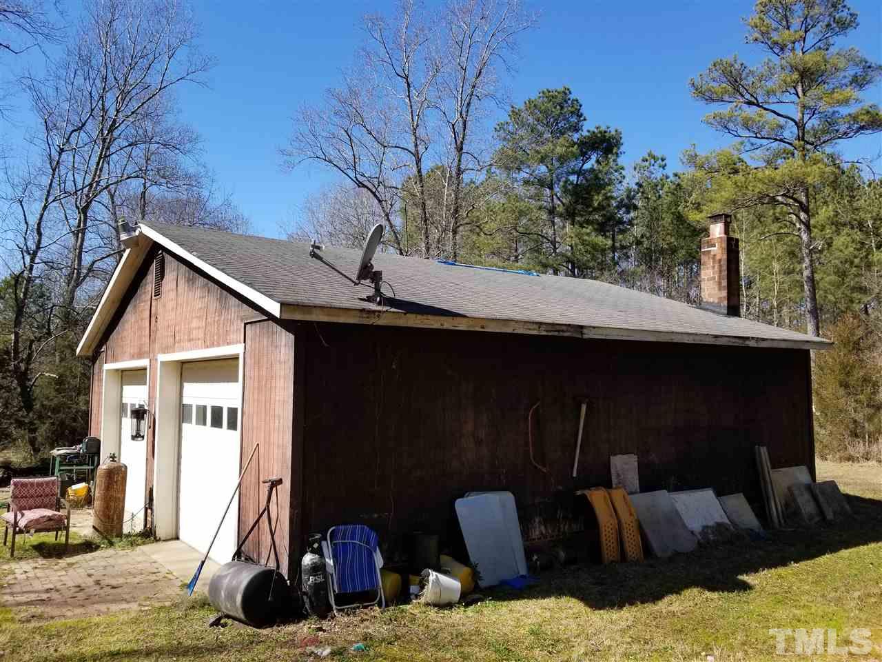 1216 Old Halifax Road Zebulon, NC 27597 - Photo 4 of 20