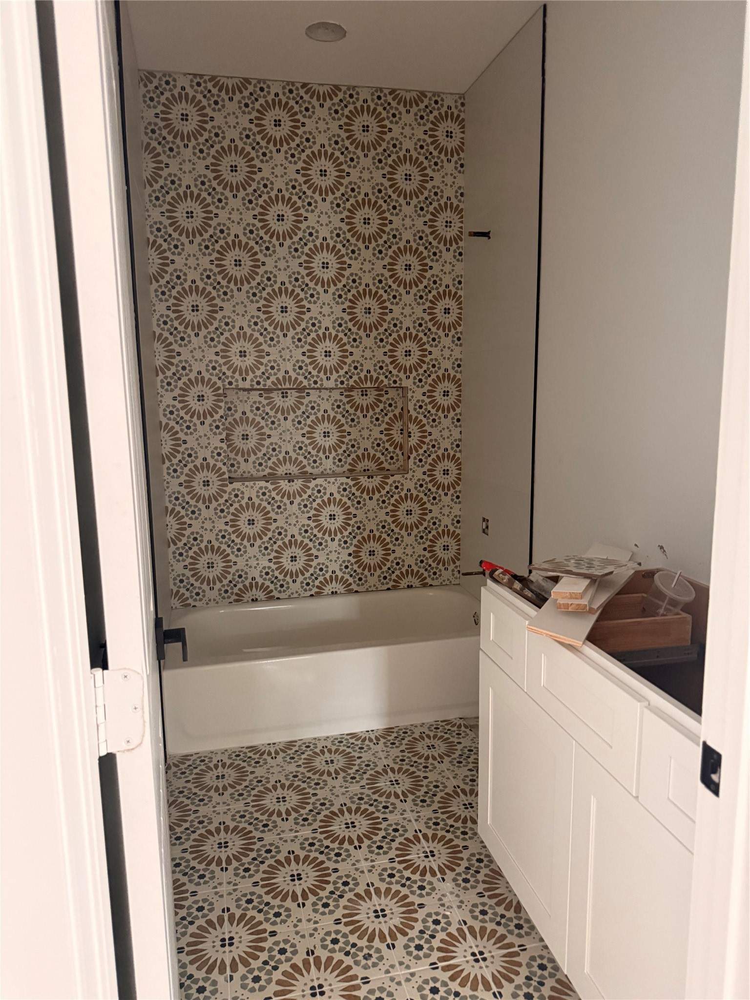 3910 Sunrise Lane Damon, TX 77430 - Photo 7 of 9