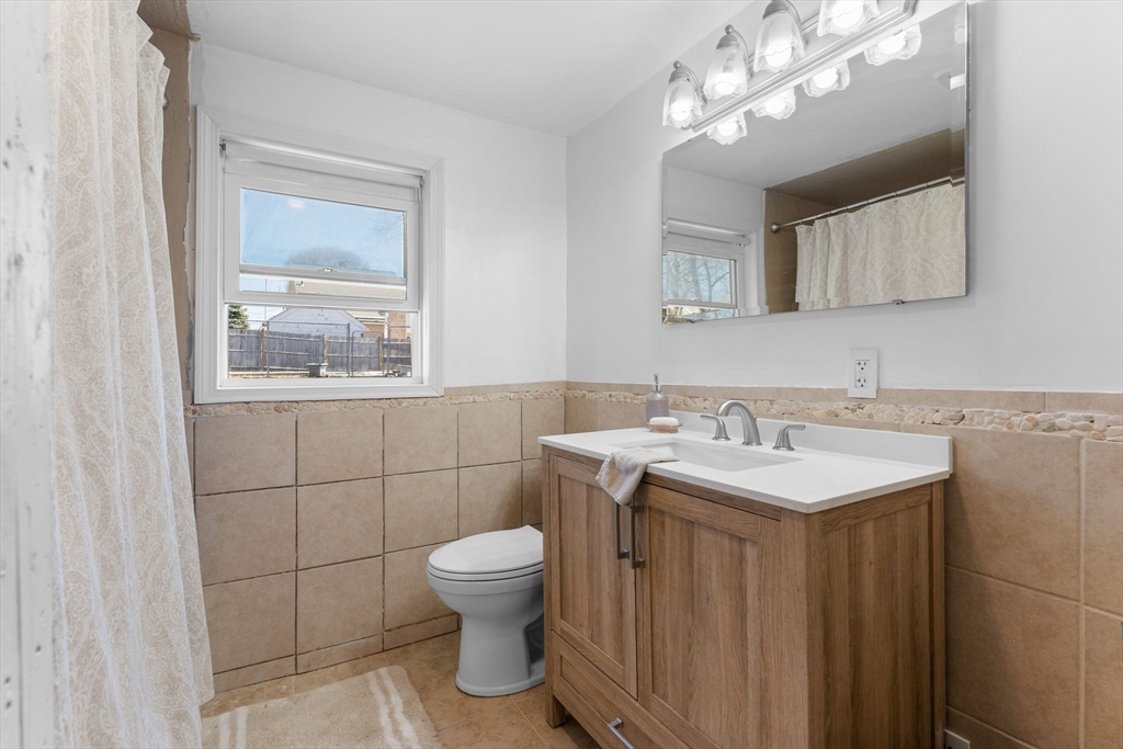 14 Wahtera Road Peabody, MA 01960 - Photo 16 of 32 Gallery Image 16