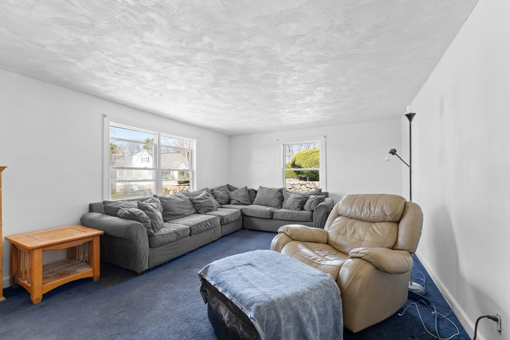 14 Wahtera Road Peabody, MA 01960 - Photo 4 of 32 Gallery Image 4