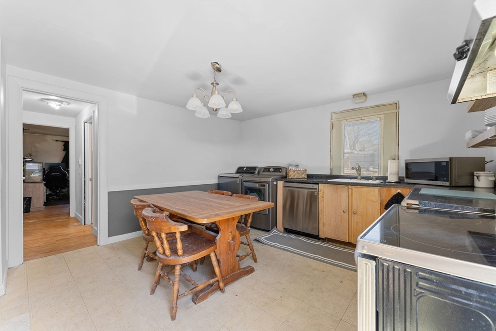 14 Wahtera Road Peabody, MA 01960 - Photo 7 of 32 Gallery Image 7