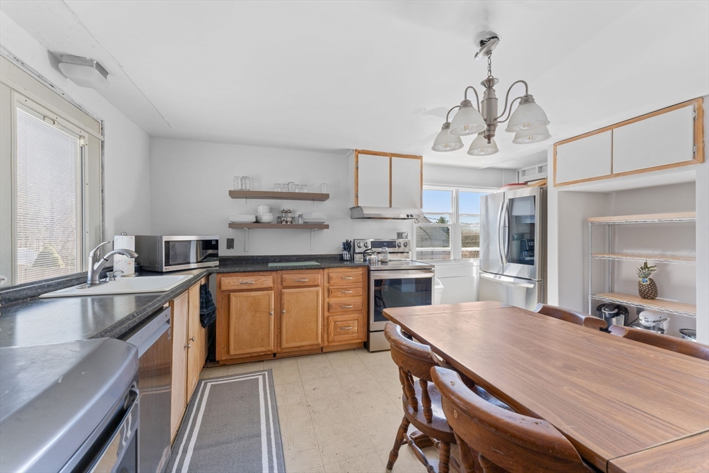 14 Wahtera Road Peabody, MA 01960 - Photo 10 of 32 Gallery Image 10