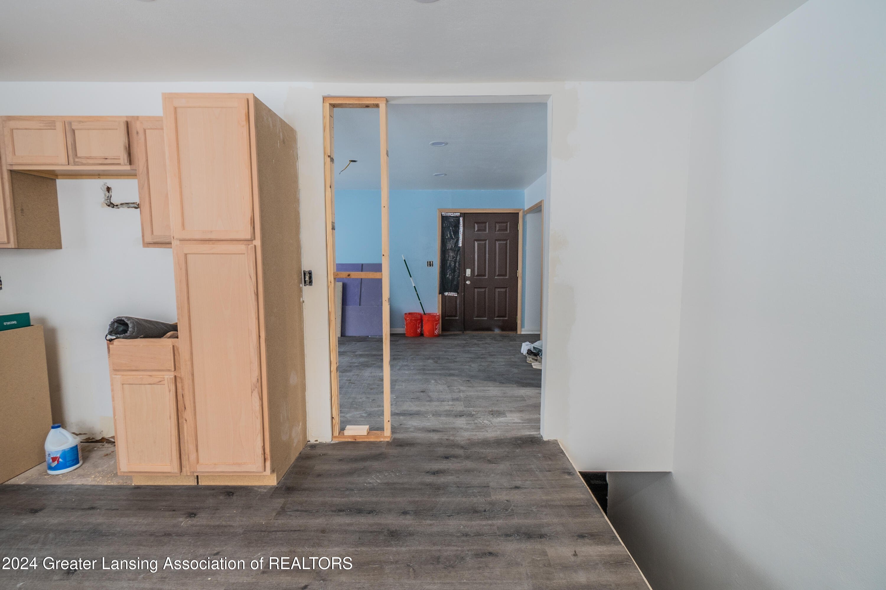 3930 Hunters Ridge Drive, Unit 1 Lansing, MI 48911 - Photo 6 of 17 3930 Hunters Ridge-005