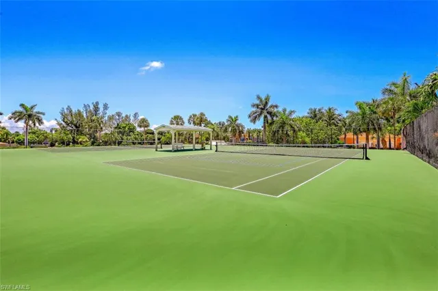 a view of a tennis court