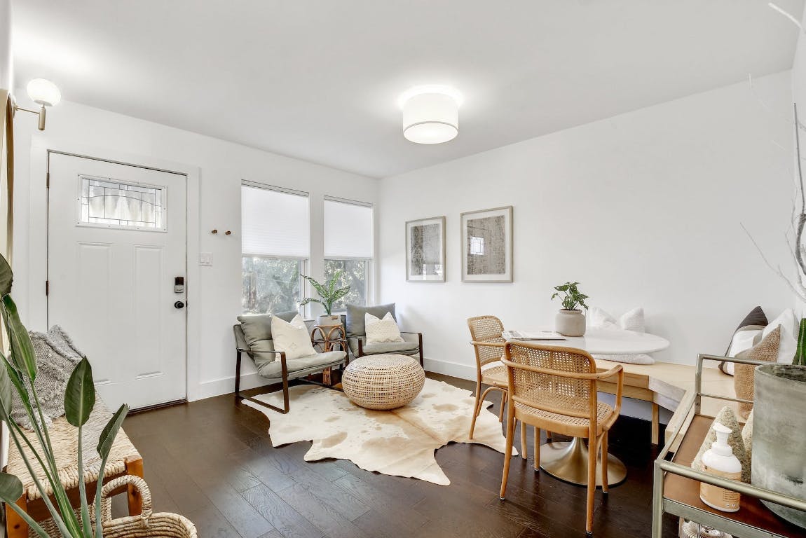 2901 Glen Rae Street, Unit A Austin, TX 78702 - Photo 11 of 36 a living room with furniture and a large window