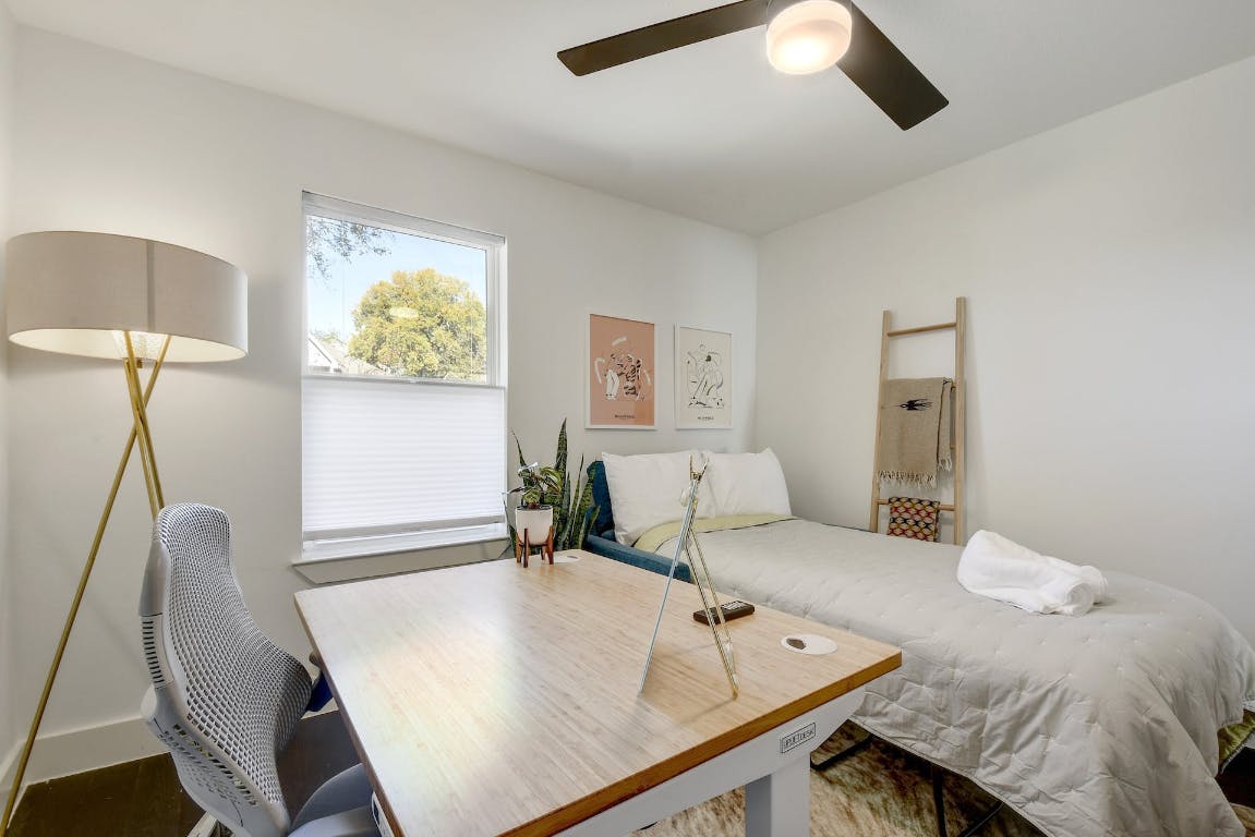 2901 Glen Rae Street, Unit A Austin, TX 78702 - Photo 26 of 36 a living room with furniture and a table