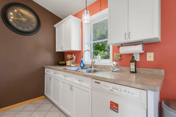 $237,000 | 6389 207th Street North, Forest Lake, MN 55025