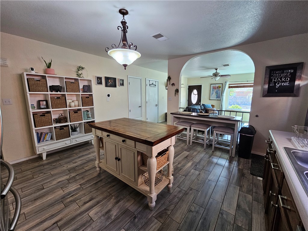 3310 Harkis Road El Paso, TX 79936 - Photo 12 of 38