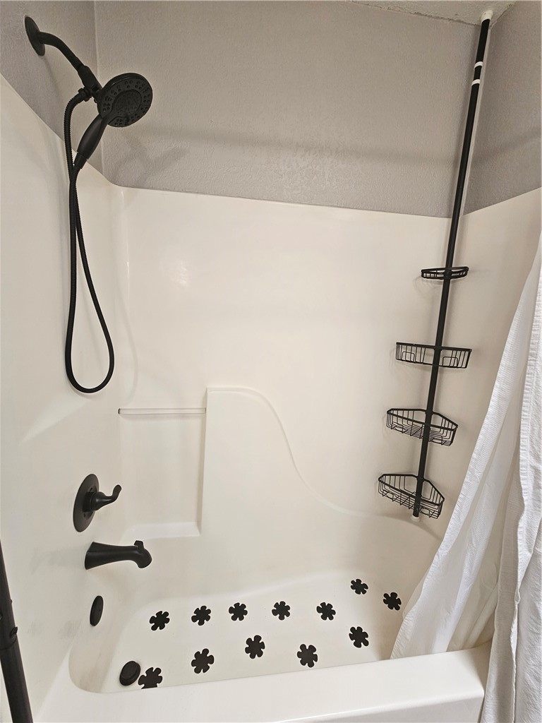 3310 Harkis Road El Paso, TX 79936 - Photo 25 of 38