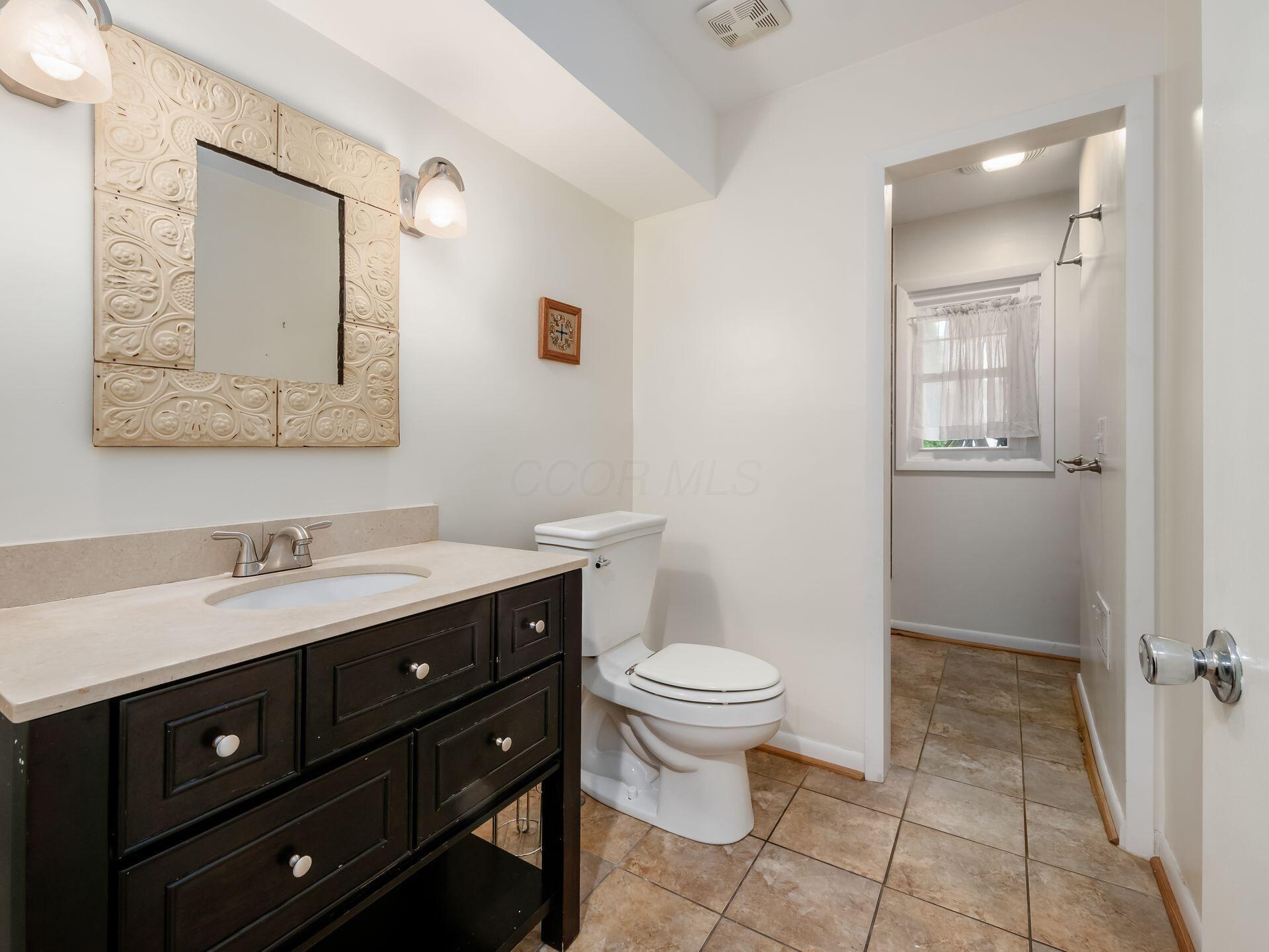 2081 Fishinger Road Upper Arlington, OH 43221 - Photo 20 of 77 021_c21d_N 2081 Fishinger 047