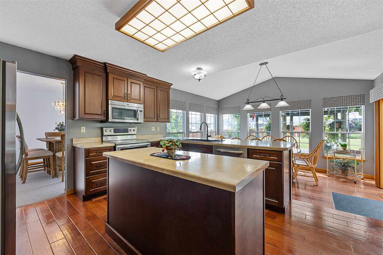 6919 Rockingham Drive Southwest Cedar Rapids, IA 52404 - Photo 13 of 55 Gallery Image 13