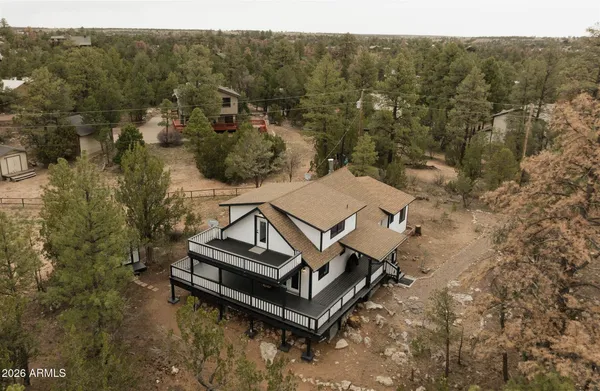 $549,900 | 3326 Homestead Drive, Overgaard, AZ 85933