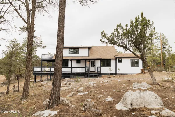 $549,900 | 3326 Homestead Drive, Overgaard, AZ 85933