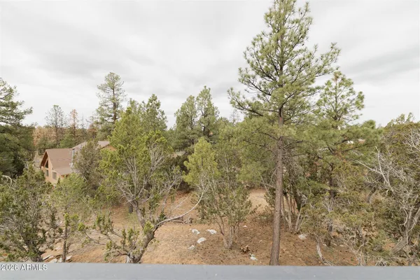 $549,900 | 3326 Homestead Drive, Overgaard, AZ 85933