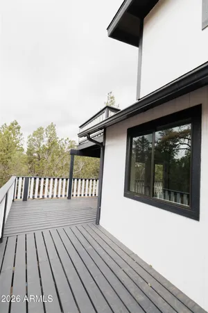 $549,900 | 3326 Homestead Drive, Overgaard, AZ 85933