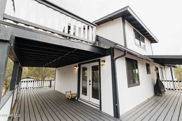 $549,900 | 3326 Homestead Drive, Overgaard, AZ 85933