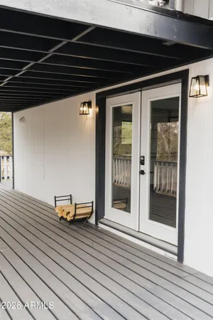 $549,900 | 3326 Homestead Drive, Overgaard, AZ 85933