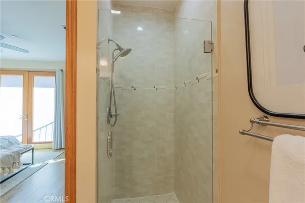 $765,000 | 216 North Buena Vista Street, Unit 113, Burbank, CA 91505