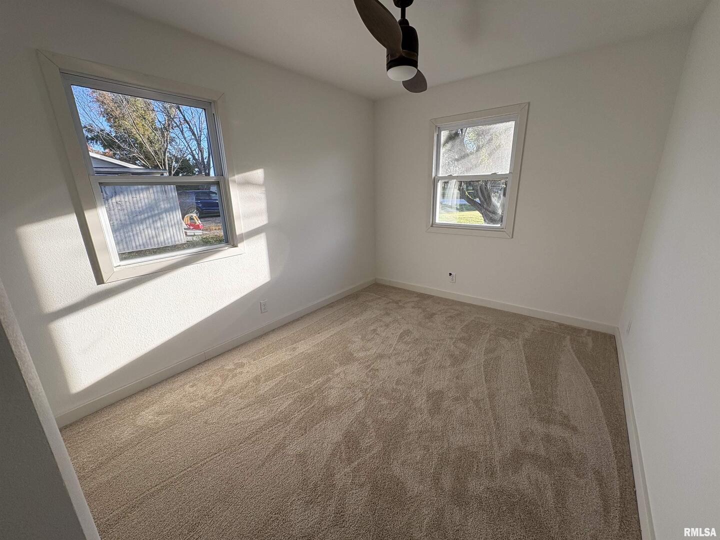 3305 Selmaville Road Salem, IL 62881 - Photo 12 of 17