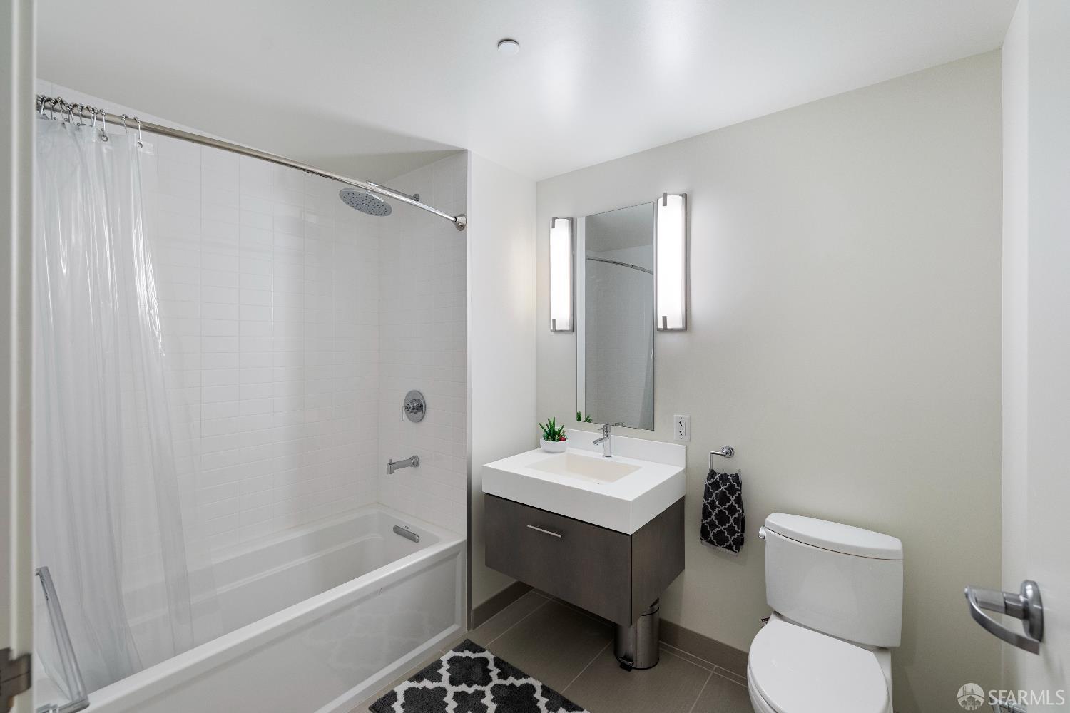 52 Innes Court, Unit 402 San Francisco, CA 94124 - Photo 31 of 49