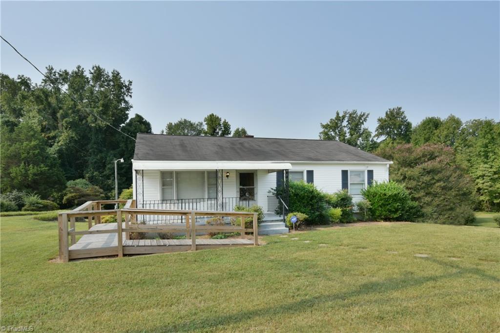 2429 Hickory Tree Road Winston-Salem, NC 27127 - Photo 2 of 22 Gallery Image 2