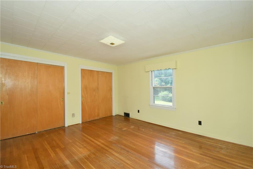2429 Hickory Tree Road Winston-Salem, NC 27127 - Photo 12 of 22 Extra room could be possible bedroom