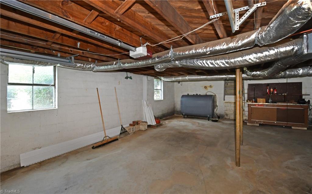 2429 Hickory Tree Road Winston-Salem, NC 27127 - Photo 16 of 22 Gallery Image 16