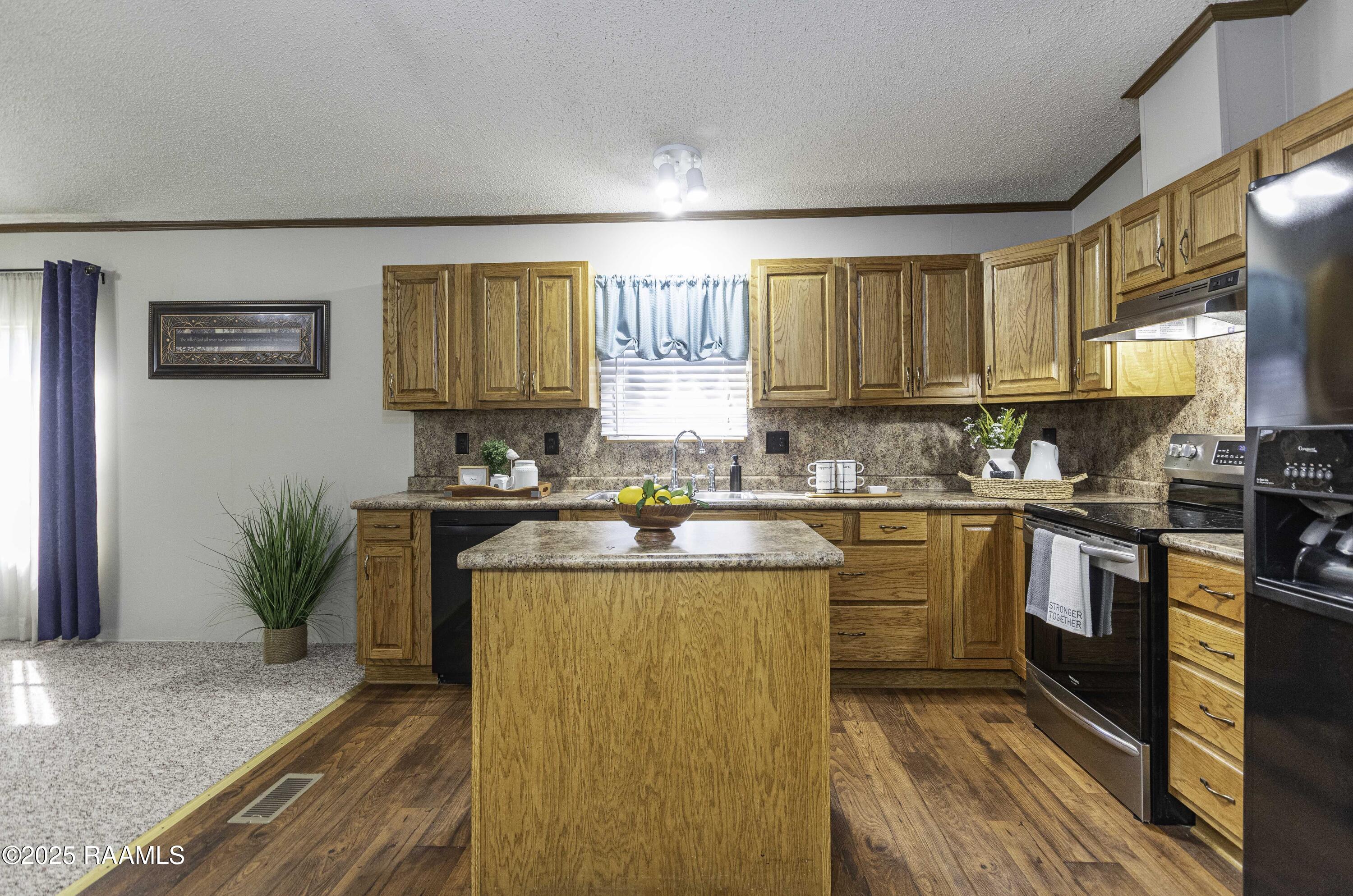 121 Legrande Road Carencro, LA 70520 - Photo 3 of 38 Kitchen 2