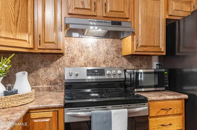 $120,000 | 121 Legrande Road, Carencro, LA 70520