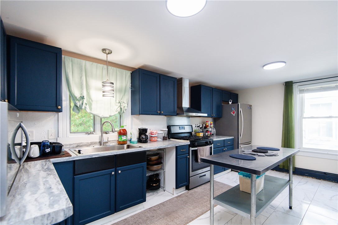 394 3rd Avenue Woonsocket, RI 02895 - Photo 6 of 29