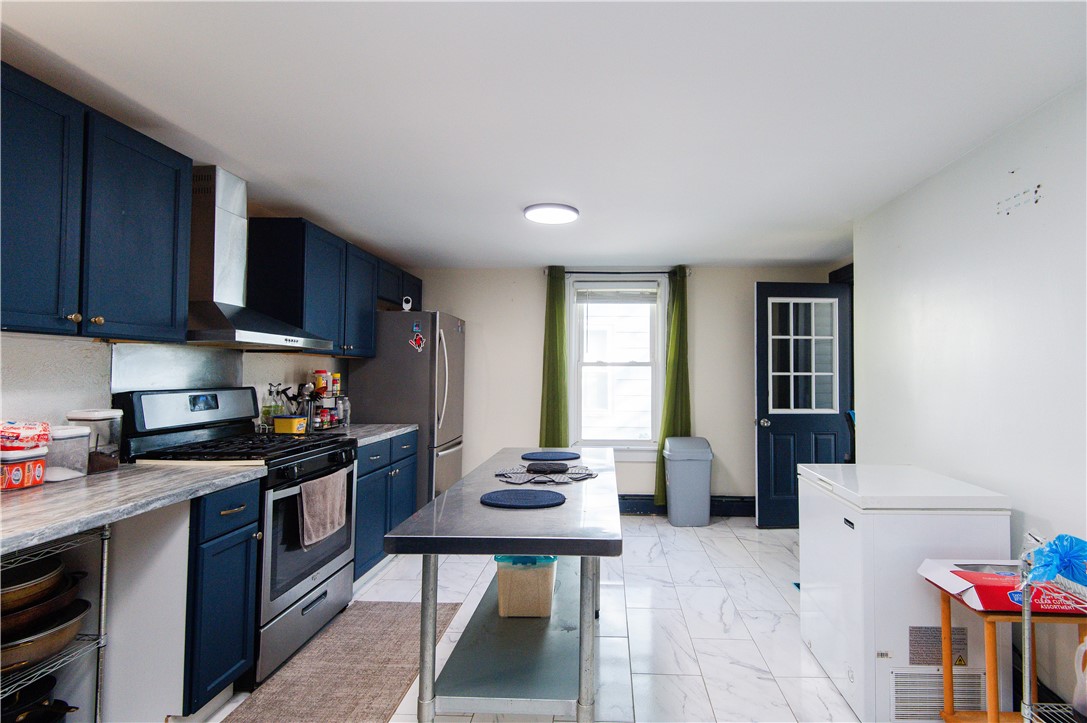 394 3rd Avenue Woonsocket, RI 02895 - Photo 7 of 29