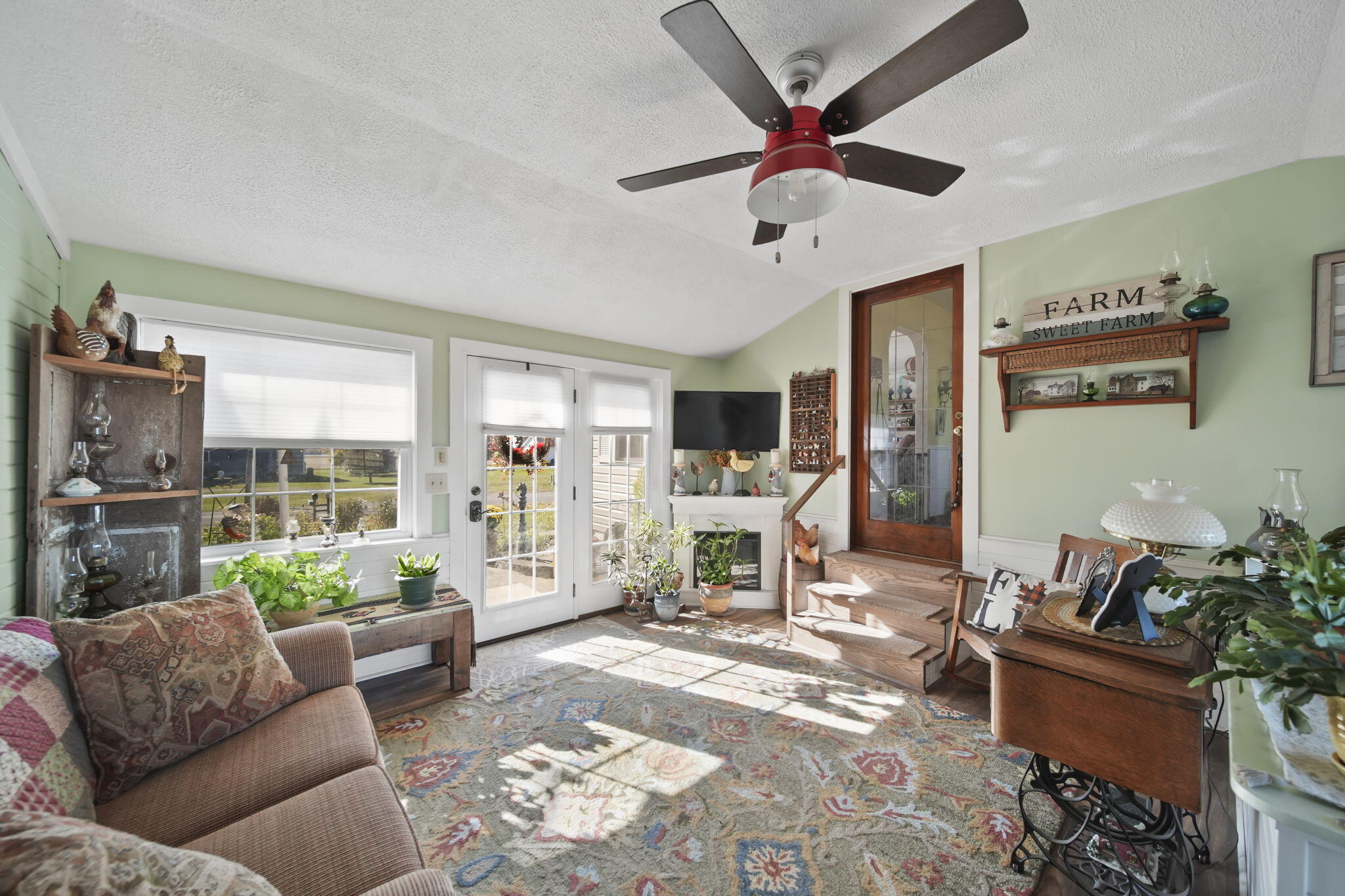 1284 Codling Road Adrian, MI 49221 - Photo 21 of 53 23-web-or-mls-DSC02062