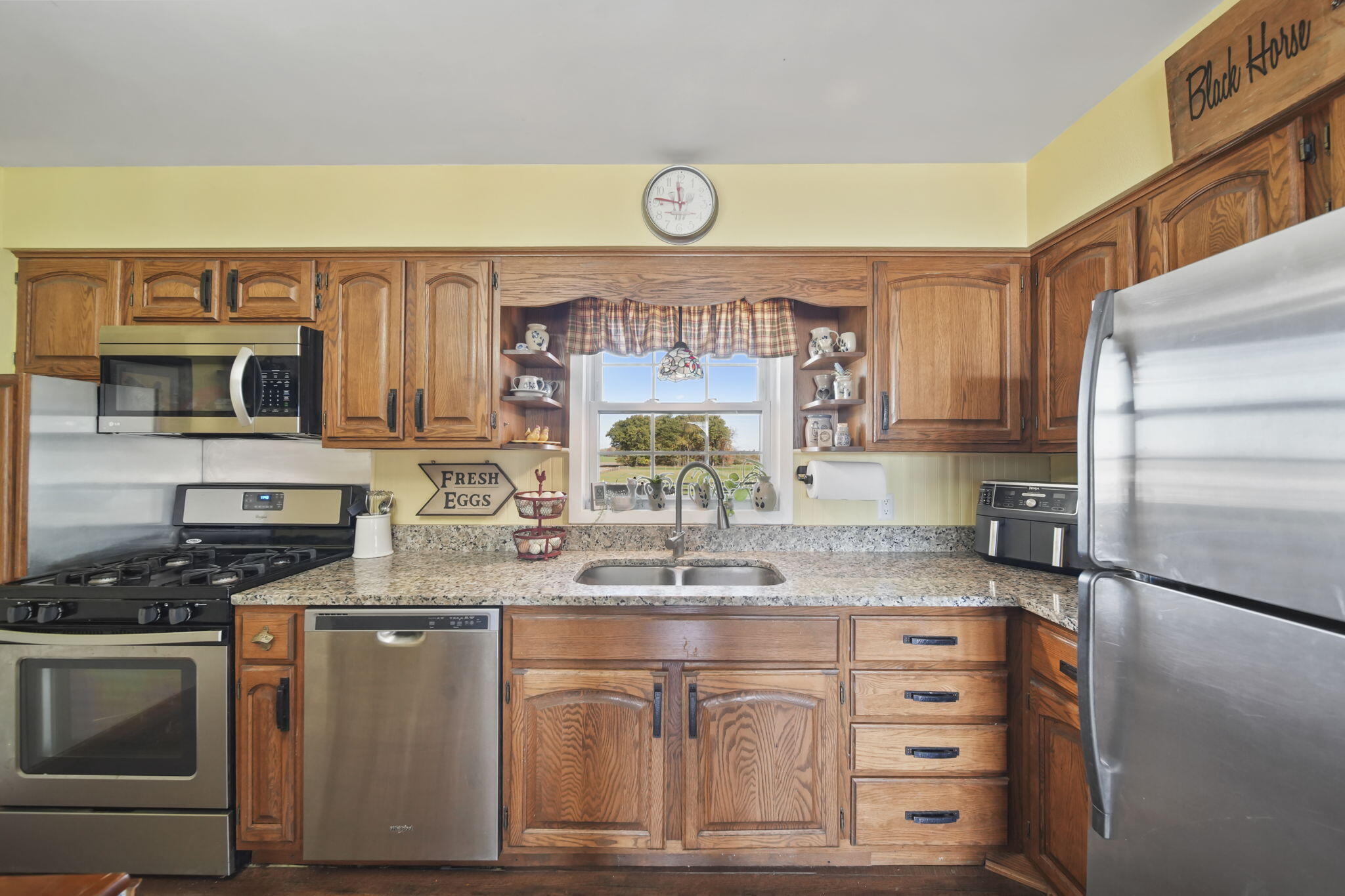 1284 Codling Road Adrian, MI 49221 - Photo 10 of 53 12-web-or-mls-DSC02056