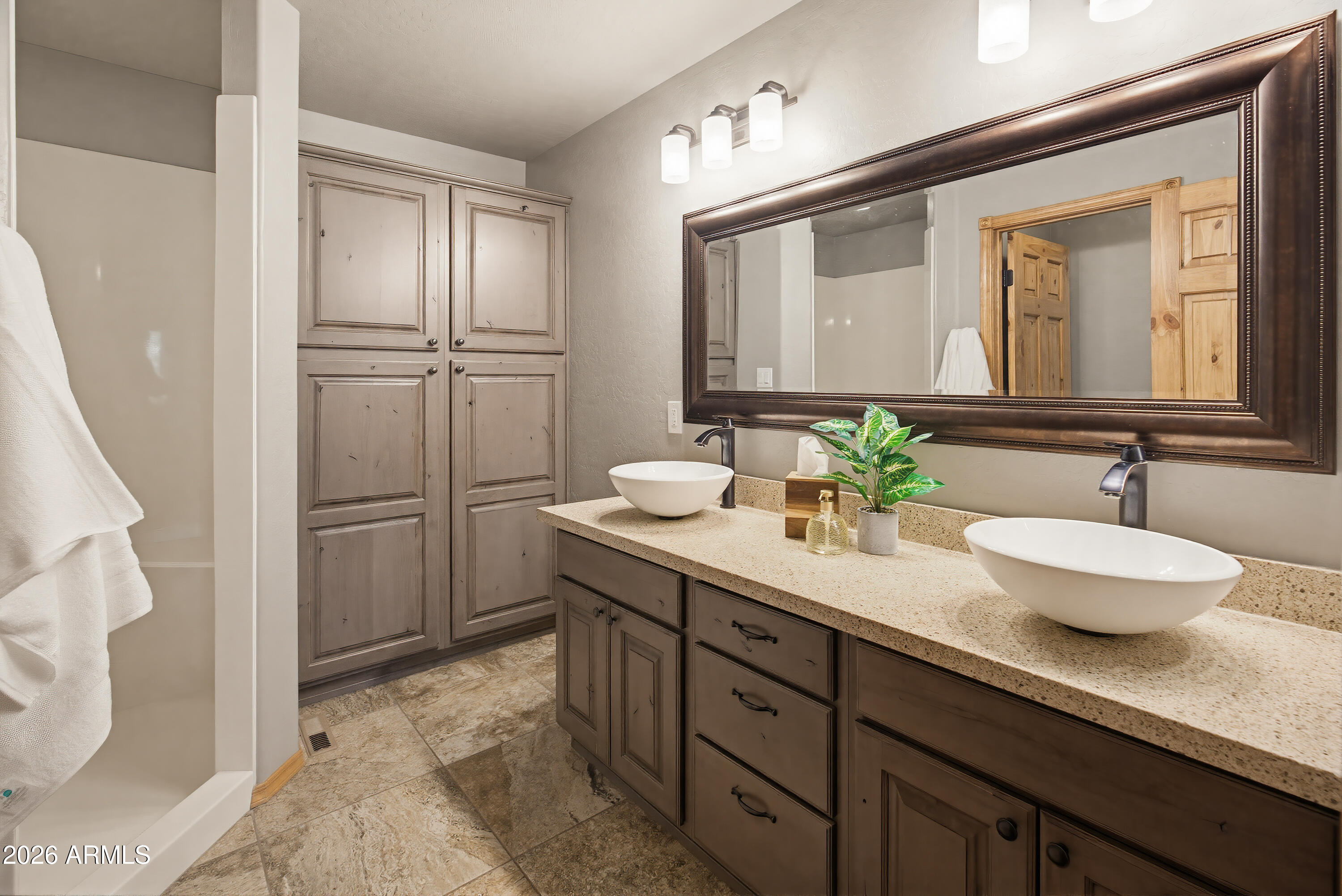 1522 Mainline Road Heber, AZ 85928 - Photo 18 of 34 Primary Bathroom