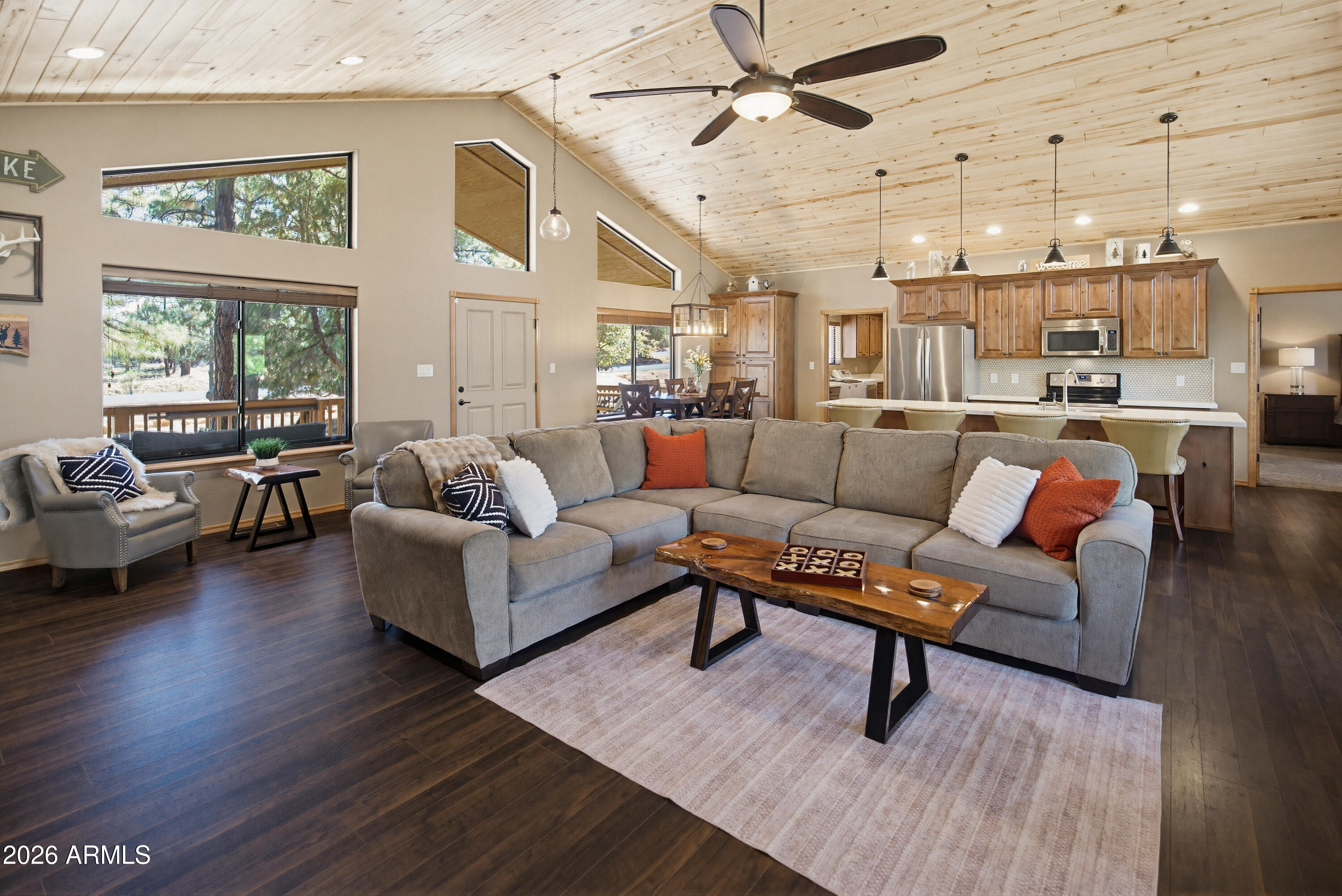 1522 Mainline Road Heber, AZ 85928 - Photo 8 of 34 Inviting Great Room