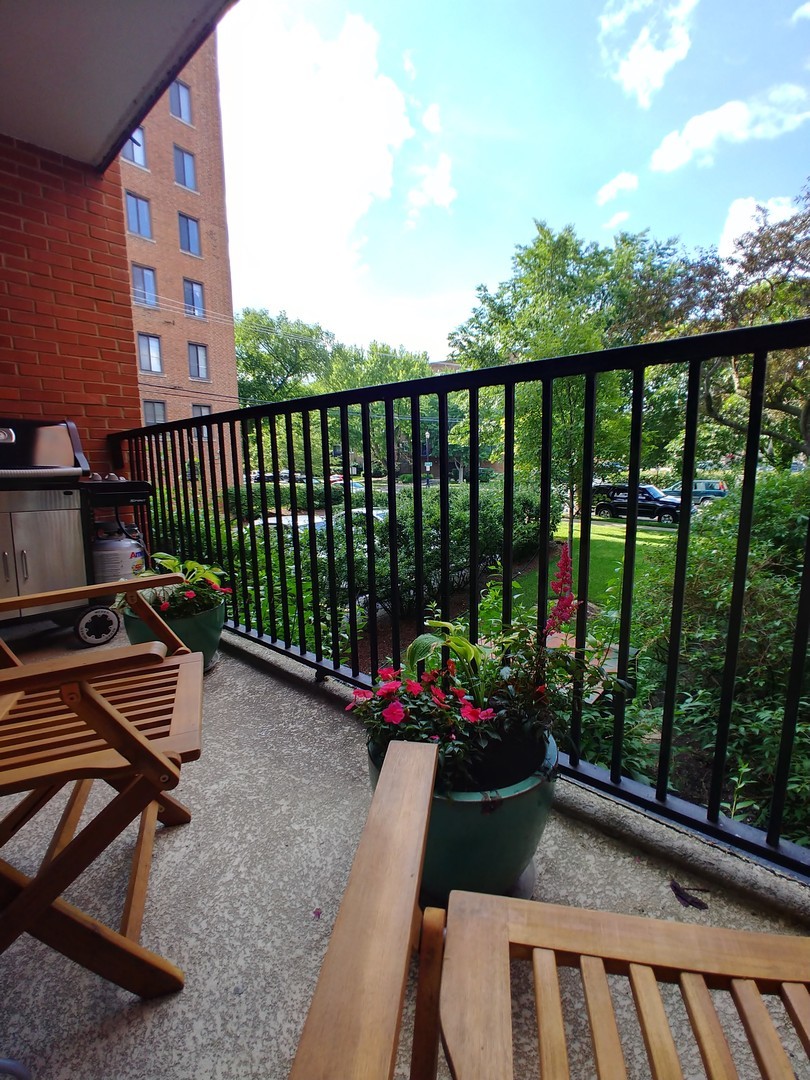 400 Main Street, Unit 2B Evanston, IL 60202 - Photo 14 of 18