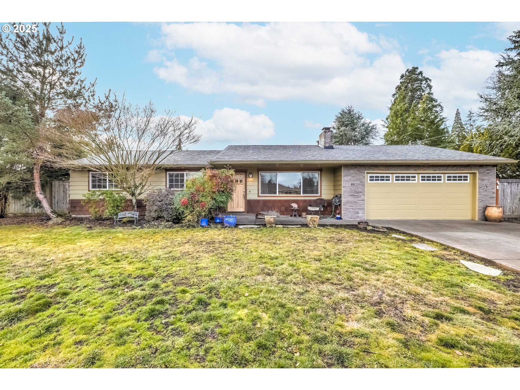 882 Northeast Donelson Road Hillsboro, OR 97124 - Photo 1 of 28 Gallery Image 1