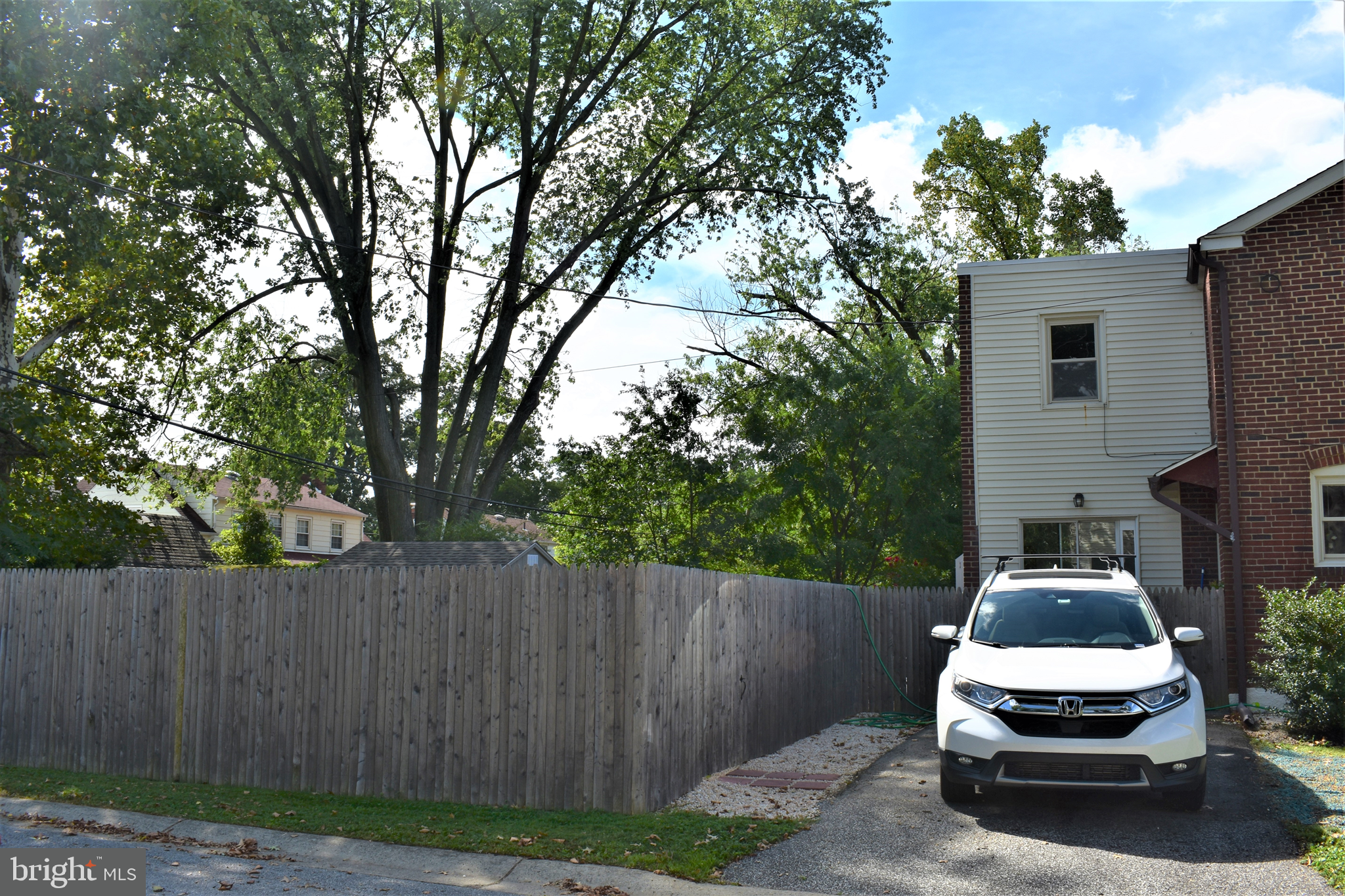 300 Village Road Wilmington, DE 19805 - Photo 35 of 39 Rear Yard Privacy Fence View
