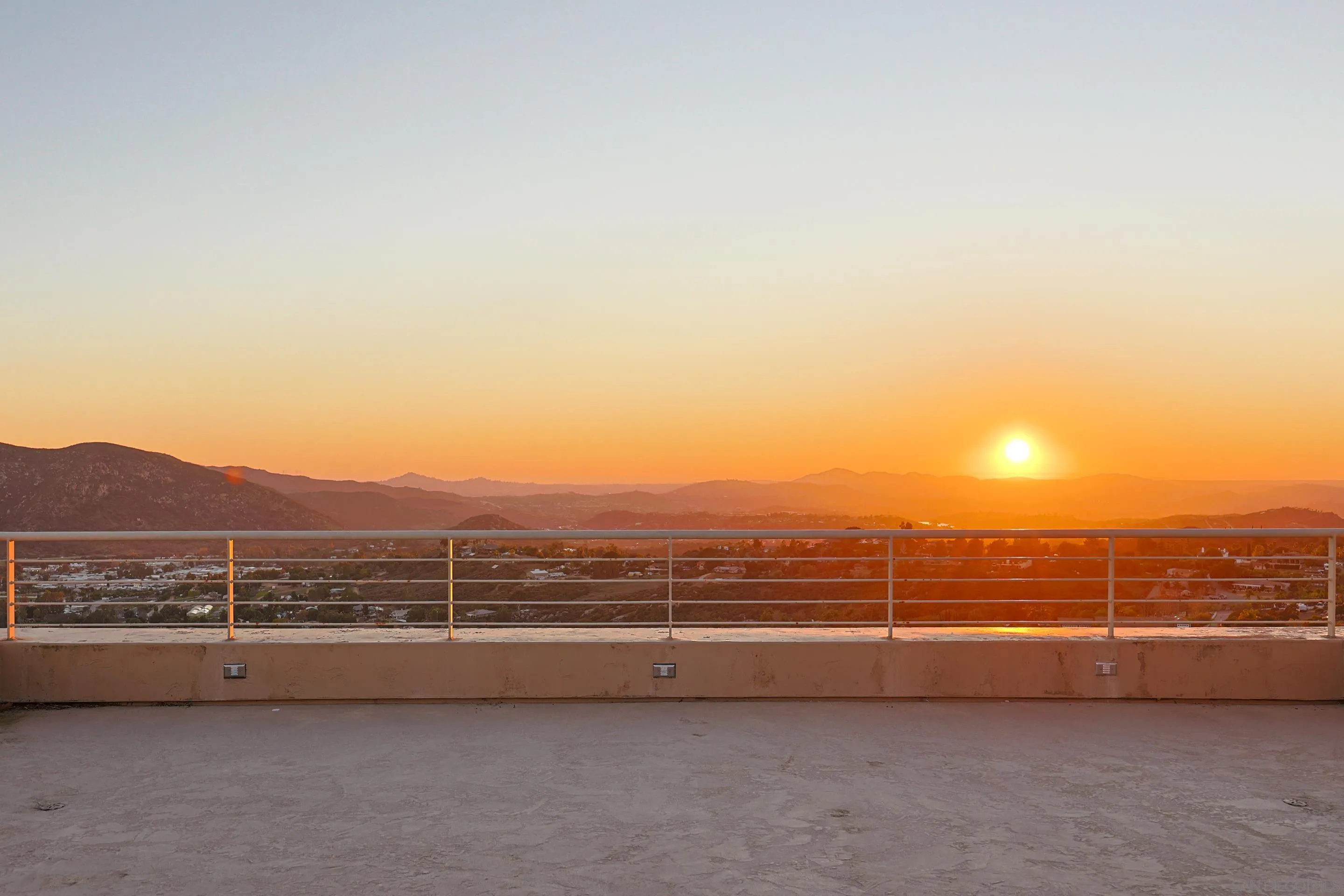 15740 Broad Oaks Road El Cajon, CA 92021 - Photo 36 of 47 a view of an ocean with a city view