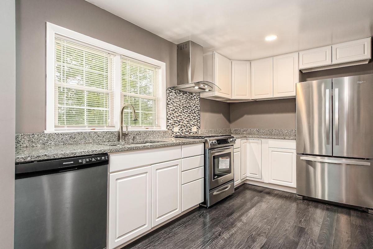 5745 Warner Road Westerville, OH 43081 - Photo 11 of 34