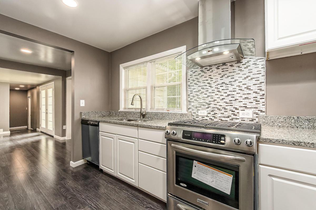 5745 Warner Road Westerville, OH 43081 - Photo 12 of 34