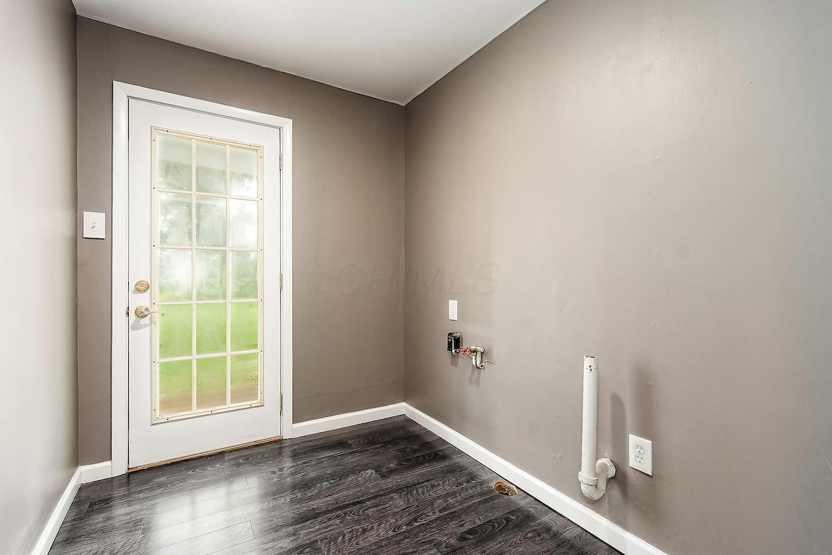 5745 Warner Road Westerville, OH 43081 - Photo 14 of 34