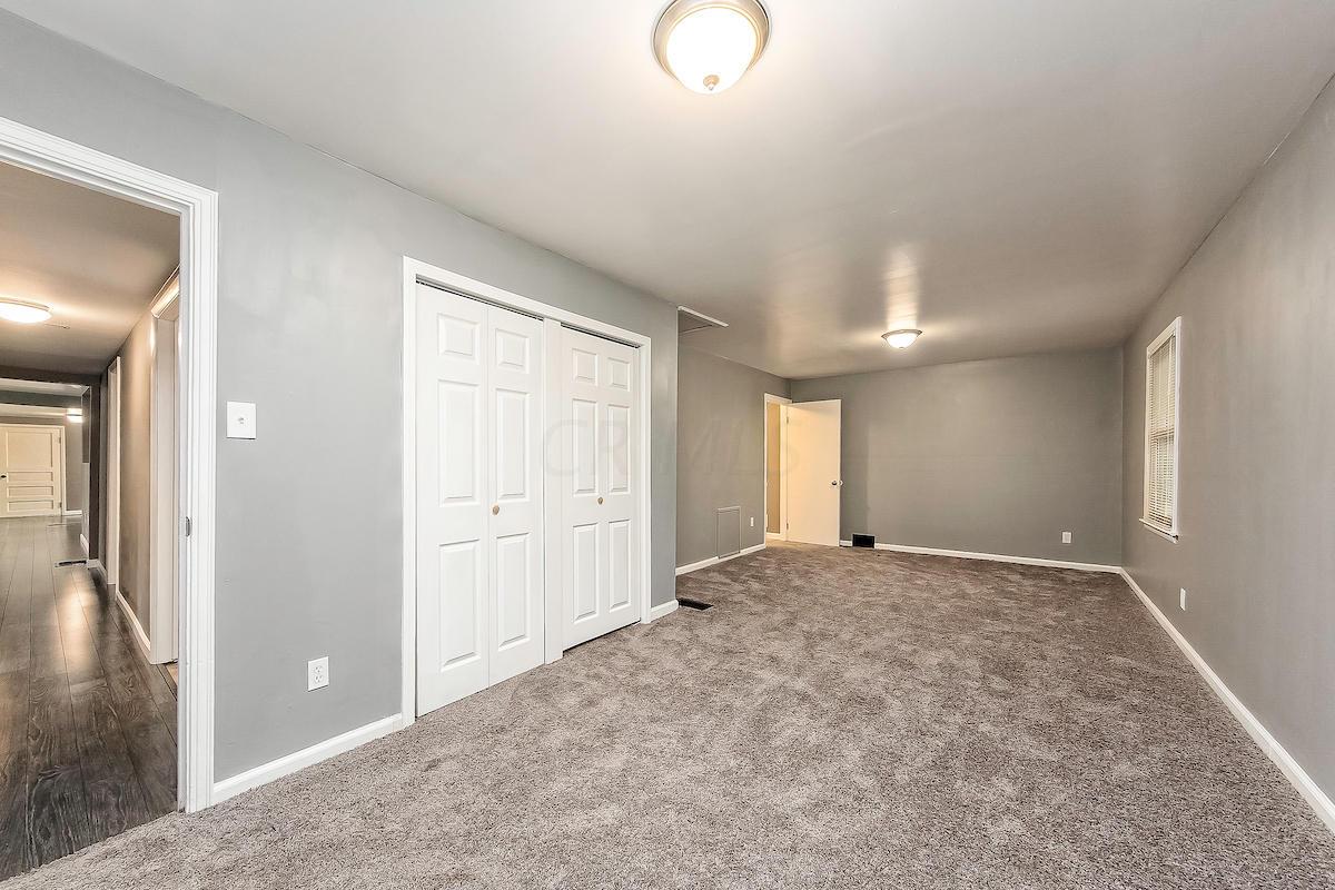 5745 Warner Road Westerville, OH 43081 - Photo 19 of 34