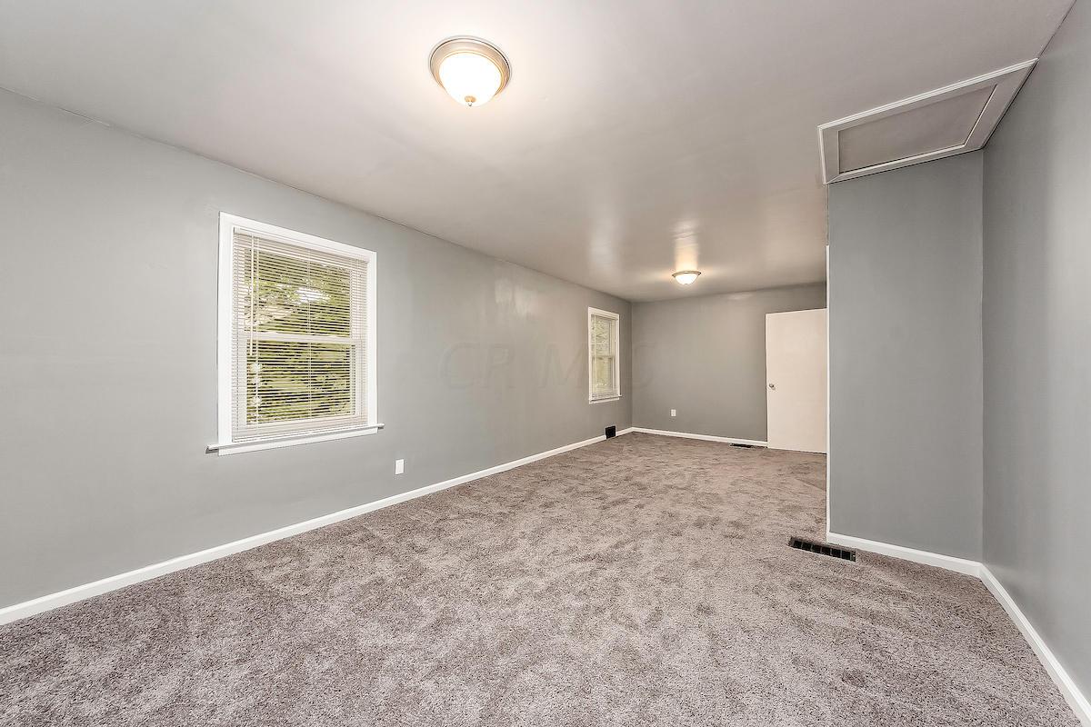 5745 Warner Road Westerville, OH 43081 - Photo 20 of 34
