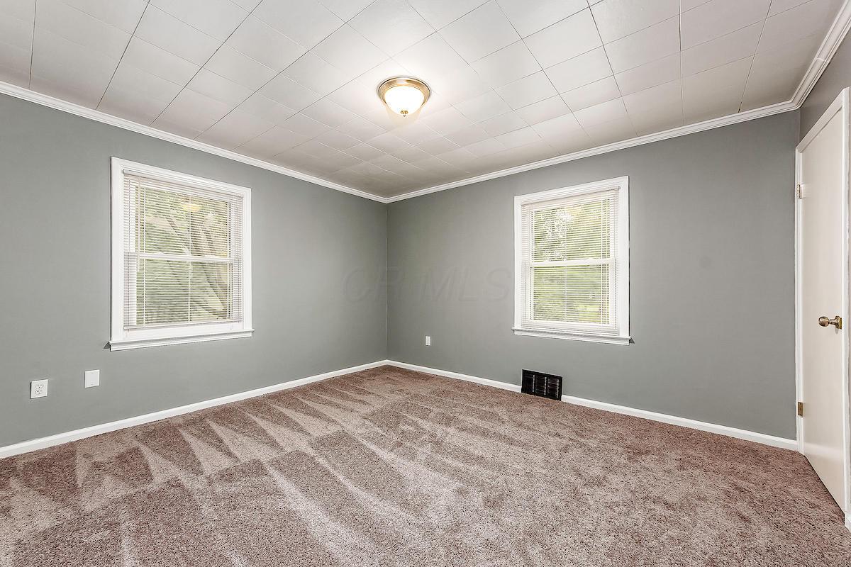 5745 Warner Road Westerville, OH 43081 - Photo 21 of 34