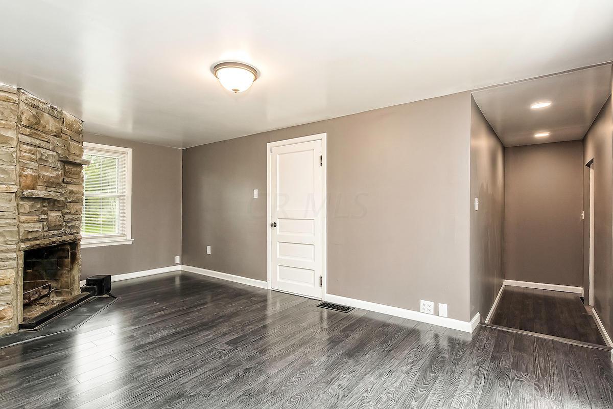 5745 Warner Road Westerville, OH 43081 - Photo 7 of 34