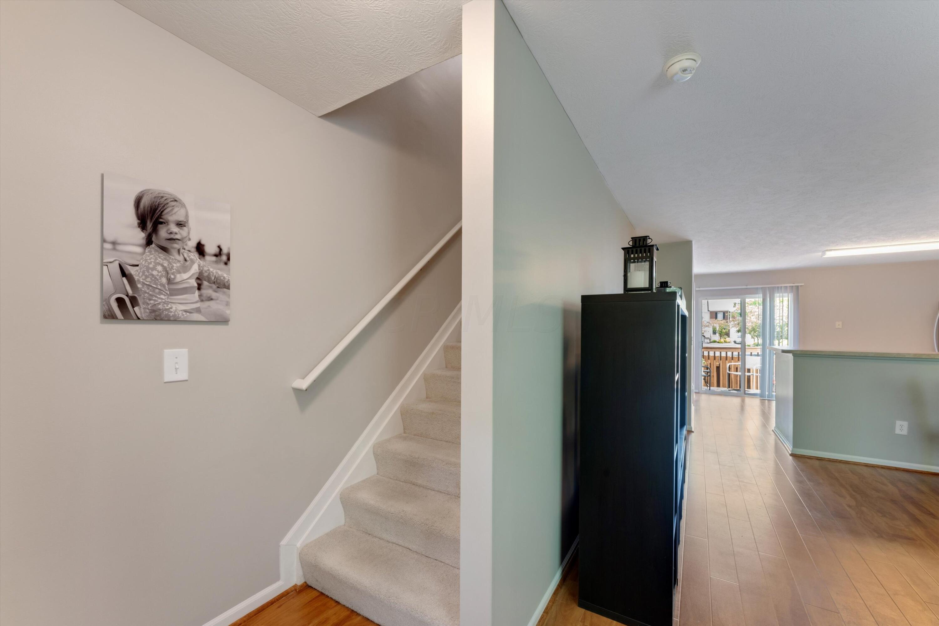 8418 Sawmill Road Powell, OH 43065 - Photo 20 of 41 Staircase Upstairs