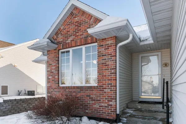 $375,000 | 3155 Selkirk Drive, Sun Prairie, WI 53590