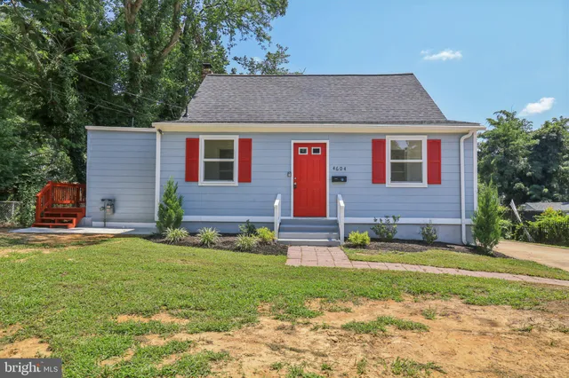 $400,000 | 4604 Morgan Road, Suitland, MD 20746
