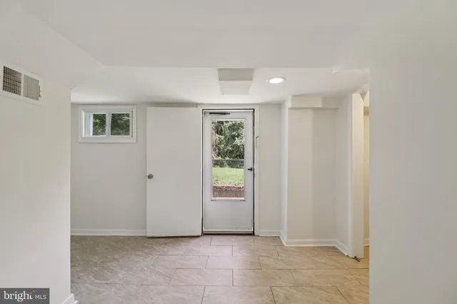 $400,000 | 4604 Morgan Road, Suitland, MD 20746